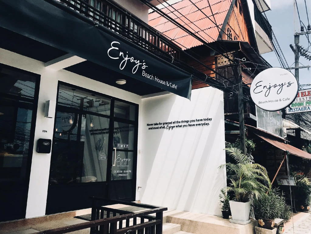 Enjoys Beach House Karon