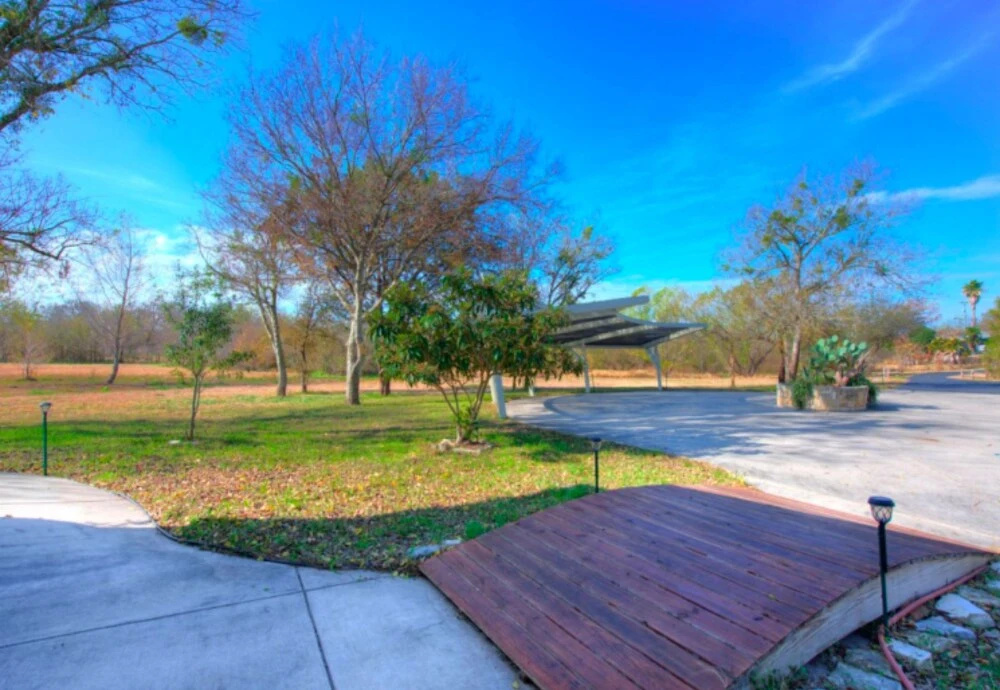 Mesquite Creek Farmhouse