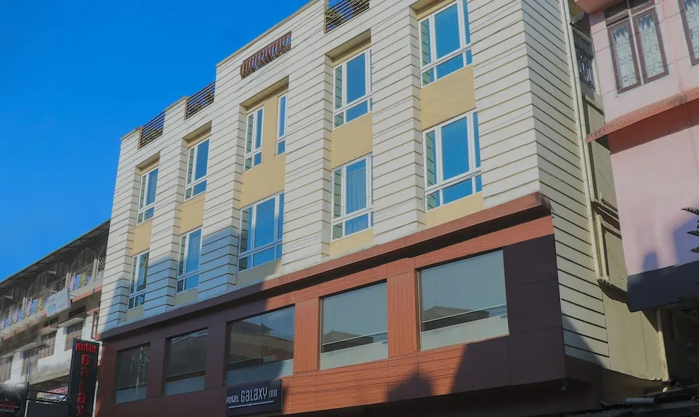 Hotel Galaxy Inn !! 5 Min From Nemcare Hospital !!
