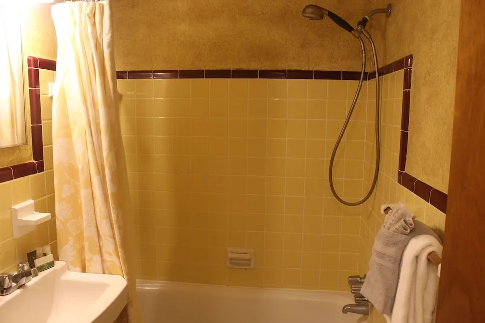 Terrace Park Suites Old Northeast by Tech Travel