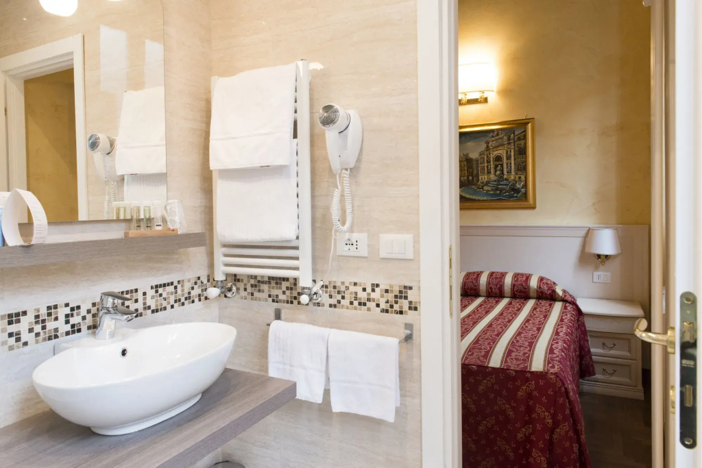 Domus Trevi