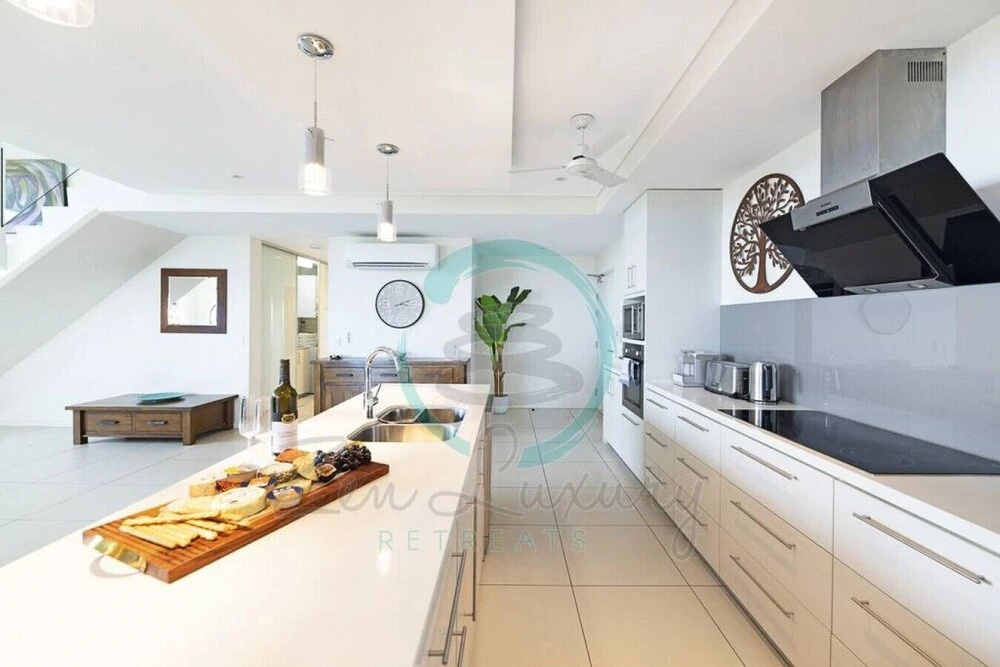 ZEN LUXURY 2-STORY Penthouse Mindal View