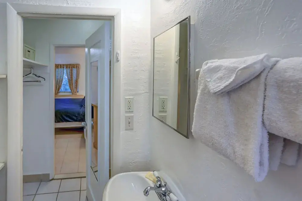 Richard's Motel Extended Stay
