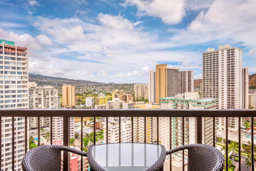 Hyatt Regency Waikiki Beach Resort & Spa