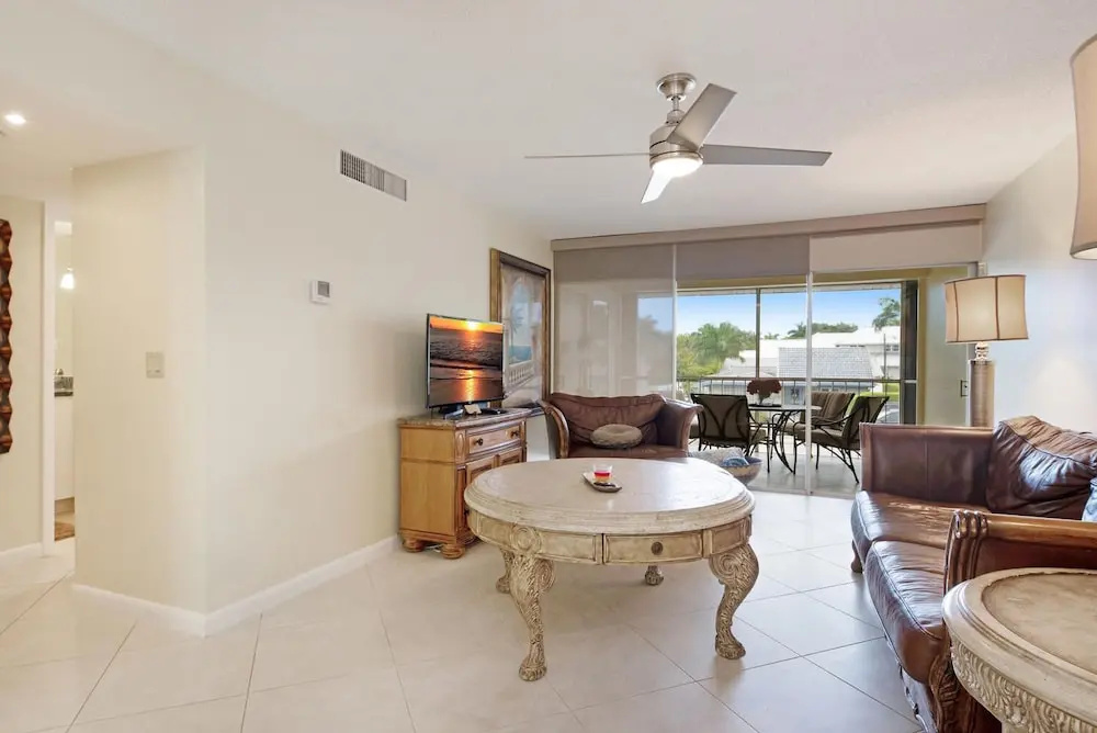 Olde Naples Condo #807