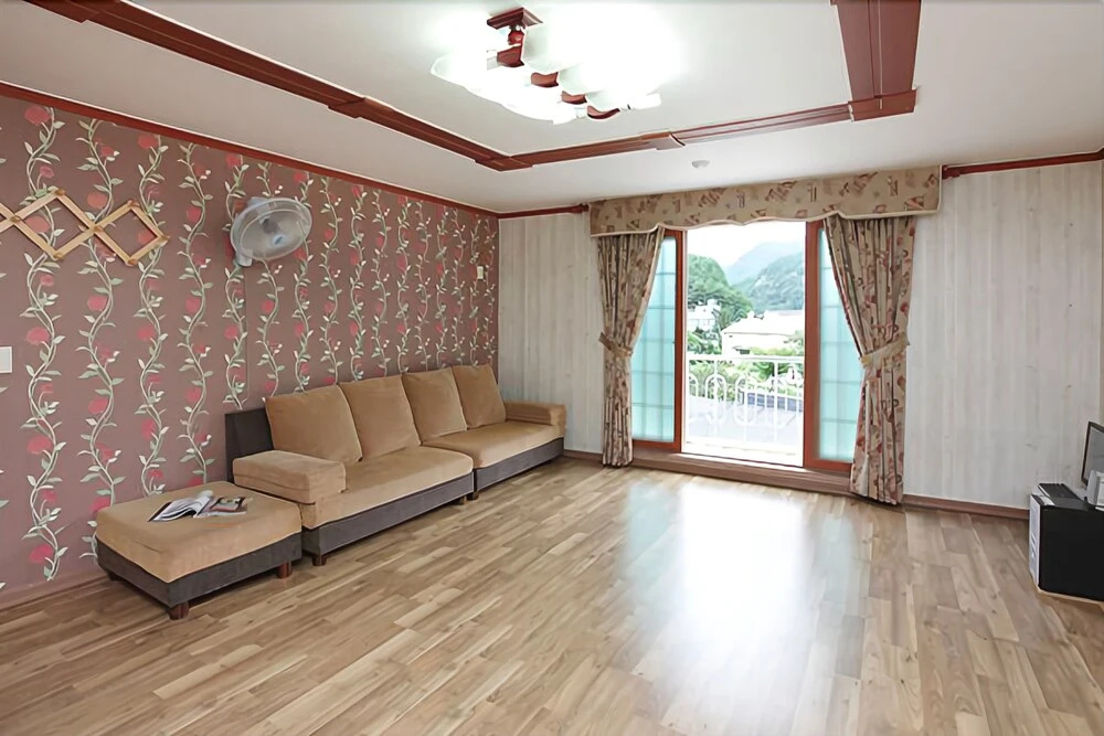 Muju Noble Pension