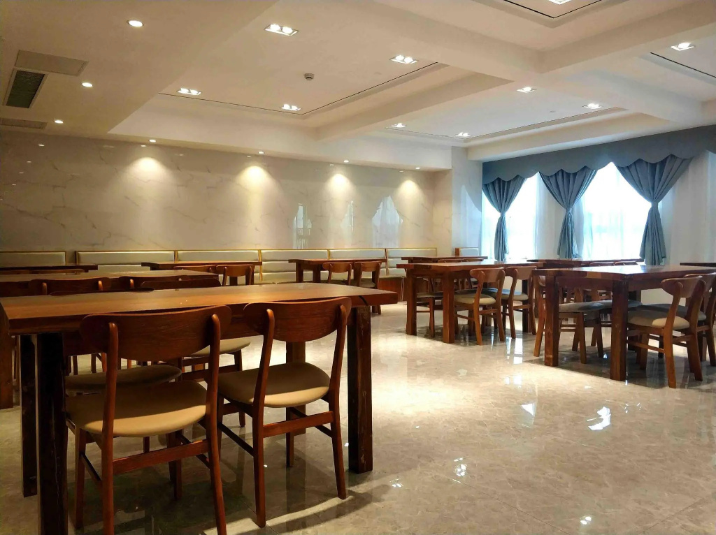 Starway Hotel Zhengzhou Xinzheng Airport