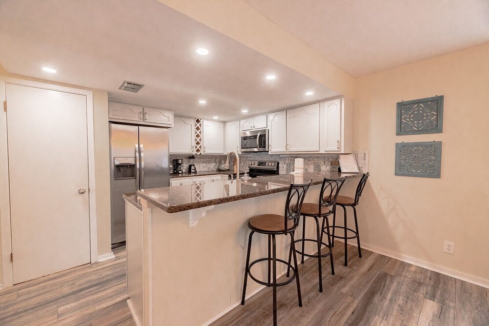 Caledonia Cove by Avantstay 200yards to Miramar Beach!