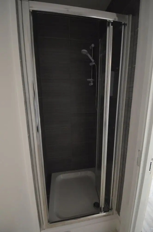 Central Comfort Rooms
