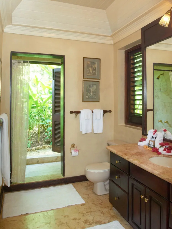 Bluefields Bay Villas
