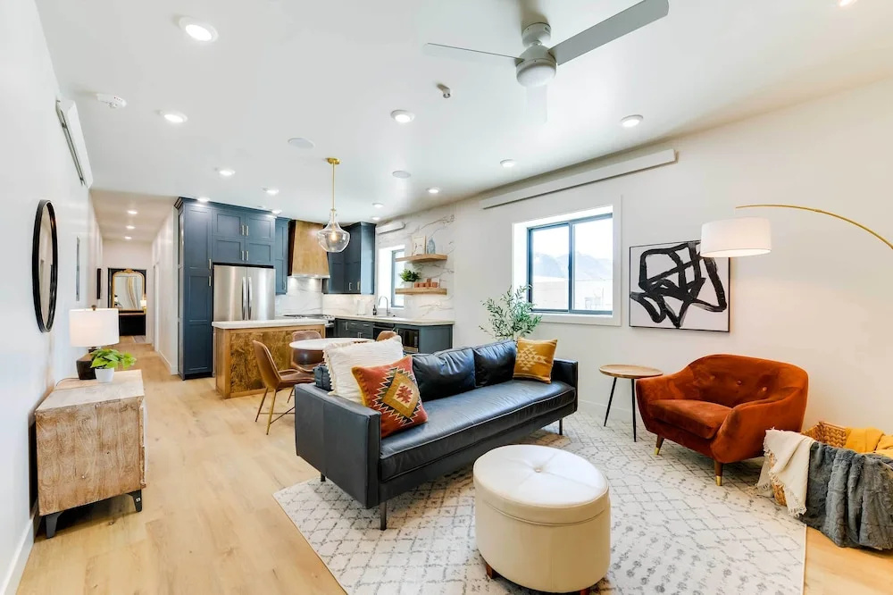 The Lofts on 89 Condo - 5 Miles to Salt River!