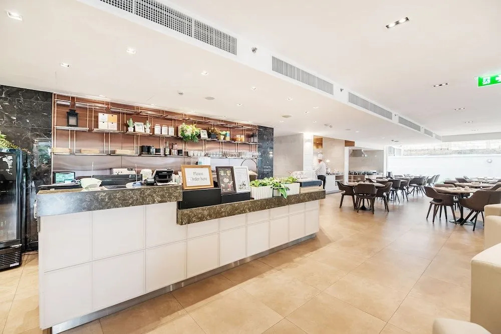 Posh Residence Thonglor by Favstay
