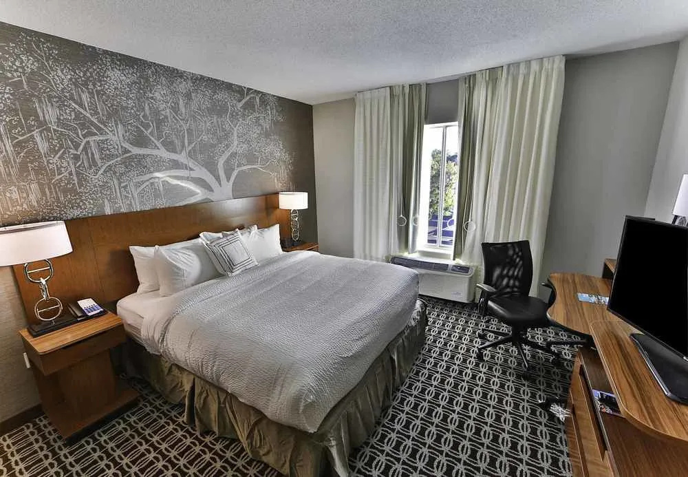 Fairfield Inn & Suites Savannah Midtown