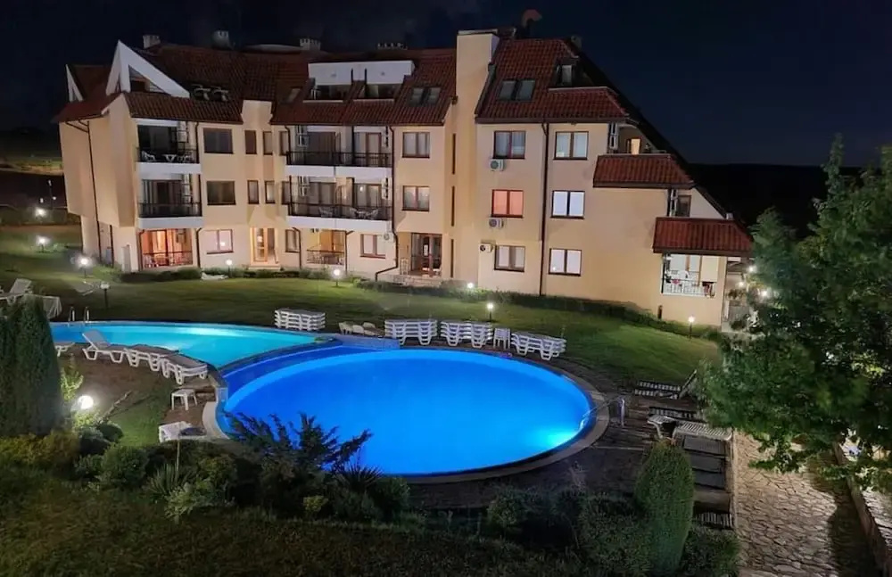 Brand New Apartment With Pool, gym and Playground