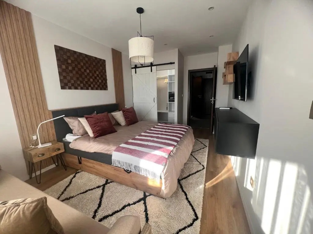 5* Brand New Top Floor Luxury Flat Next to Ski Lift