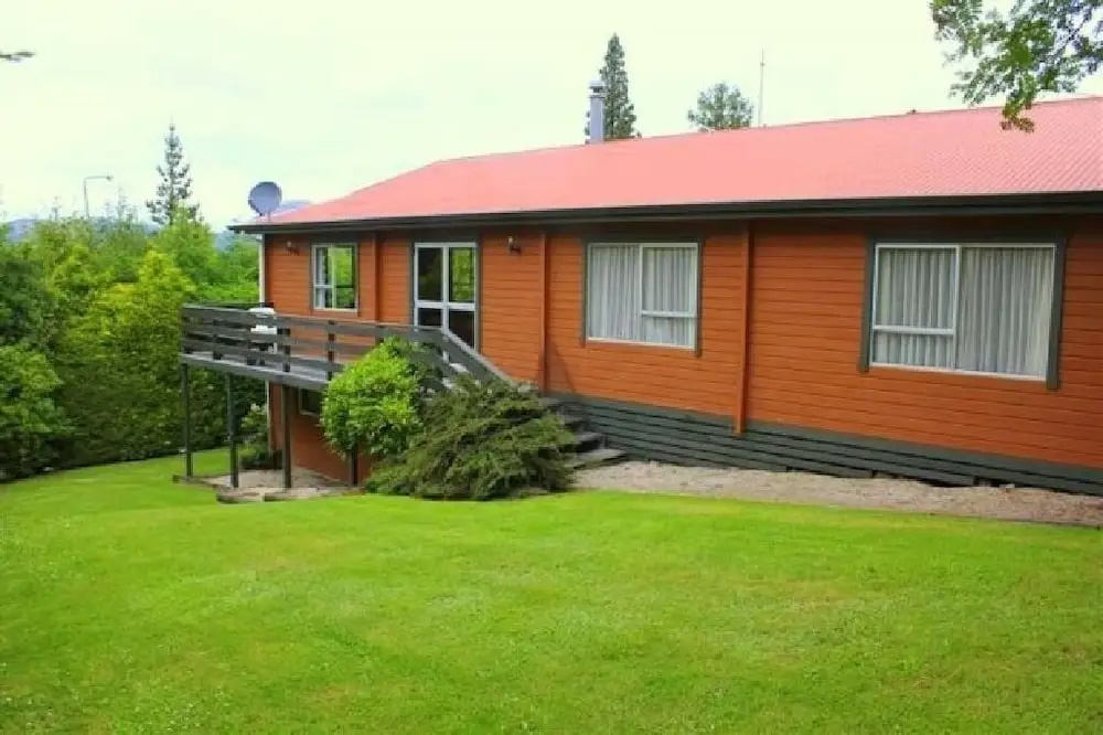 103 Chalet Cres