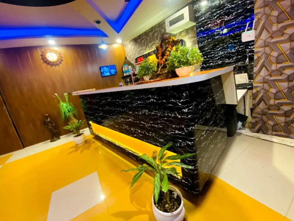 Hotel Happy Stay