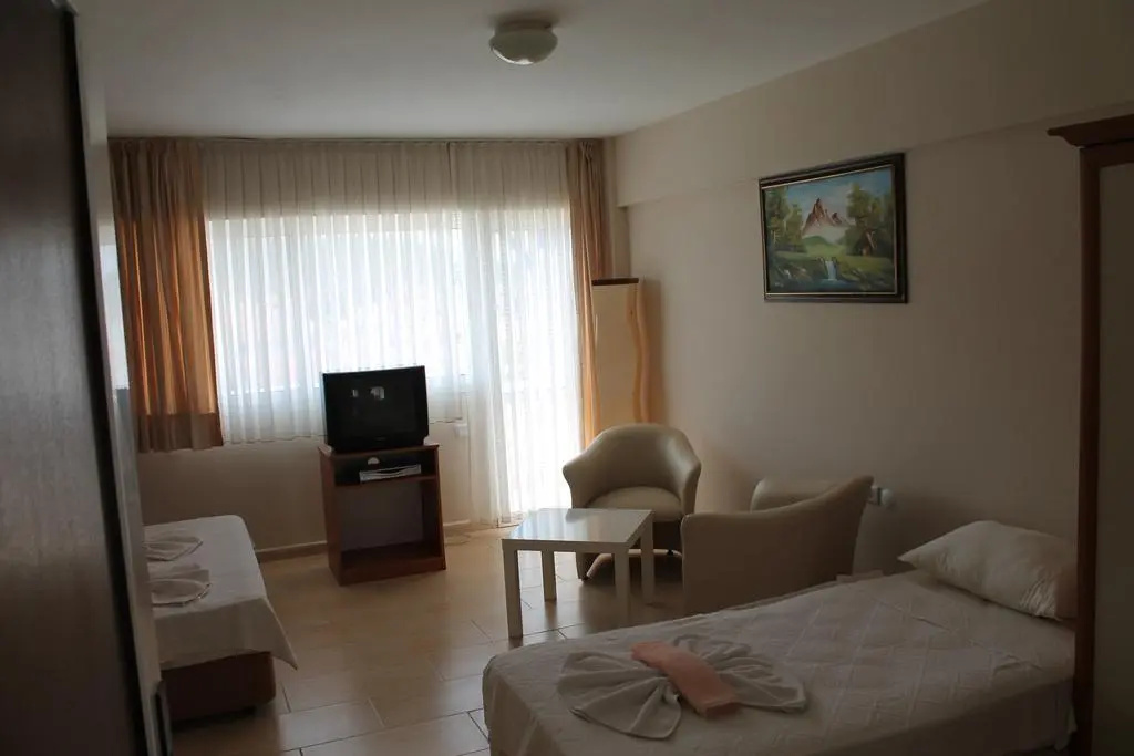 Altinyaz Hotel