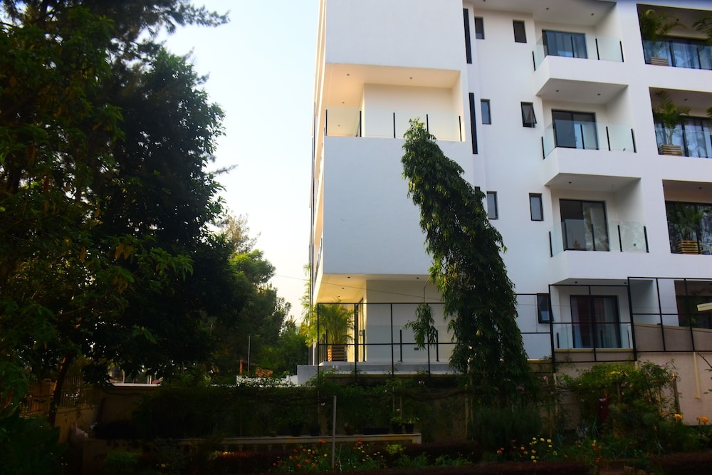 Omica 1 Residence