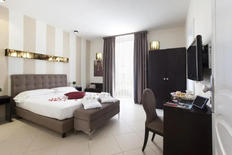 La Piazzetta Guest House
