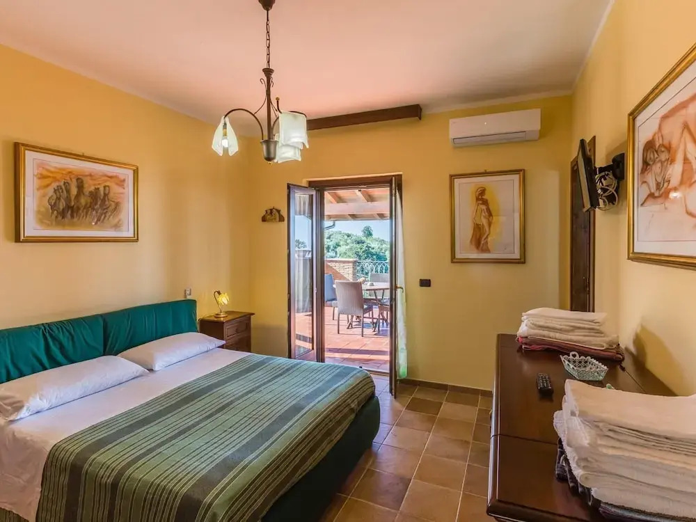 Belvilla by OYO Villa Casetta