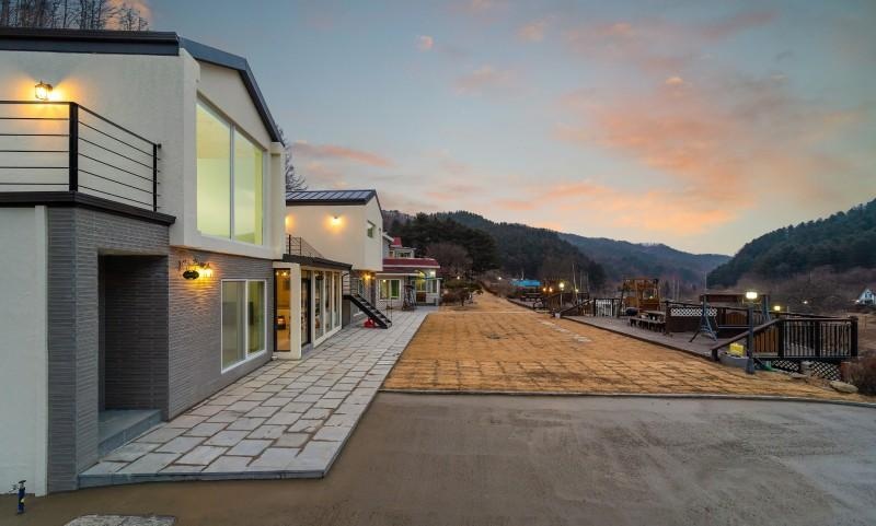 Yangpyeong Lemon Gras Pension (<DNTID1> family pension, unshared house)