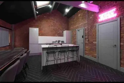 Casa Nomade Penthouse Slps 20 People Mcr Centre