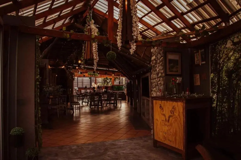 Bosveld In Die Stad Lodge