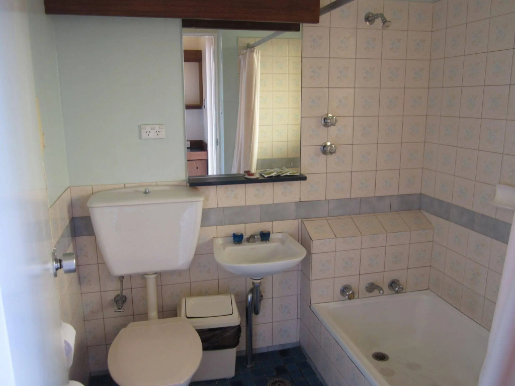Canberra Lyneham Motor Inn