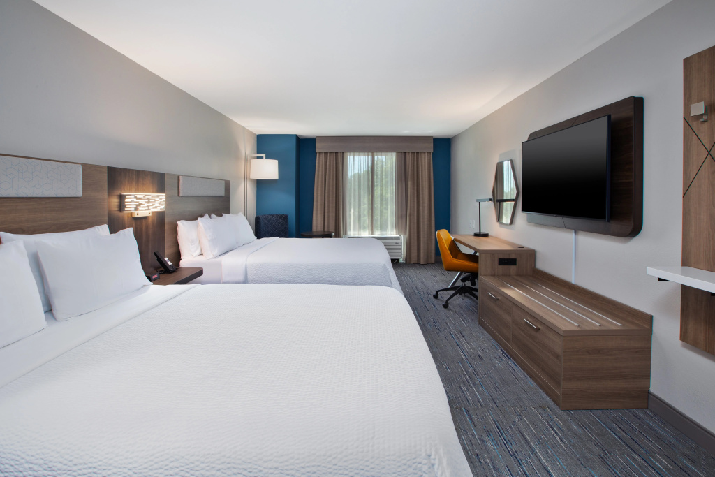 Holiday Inn Express & Suites I-26 & Us 29 At Westgate Mall by IHG