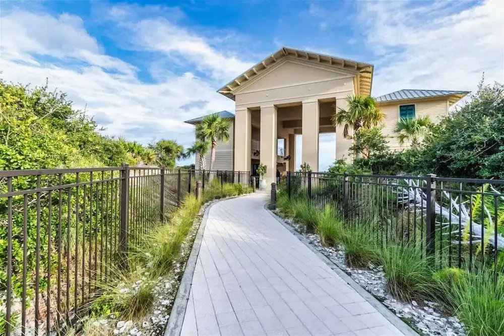 Gulf Shores Escape Walk to Waves Pool Golf Views