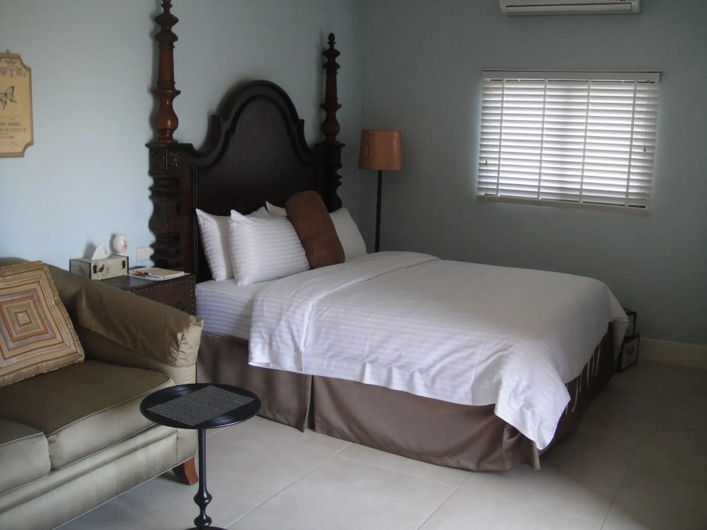 Desire and Satisfaction Bed and Breakfast