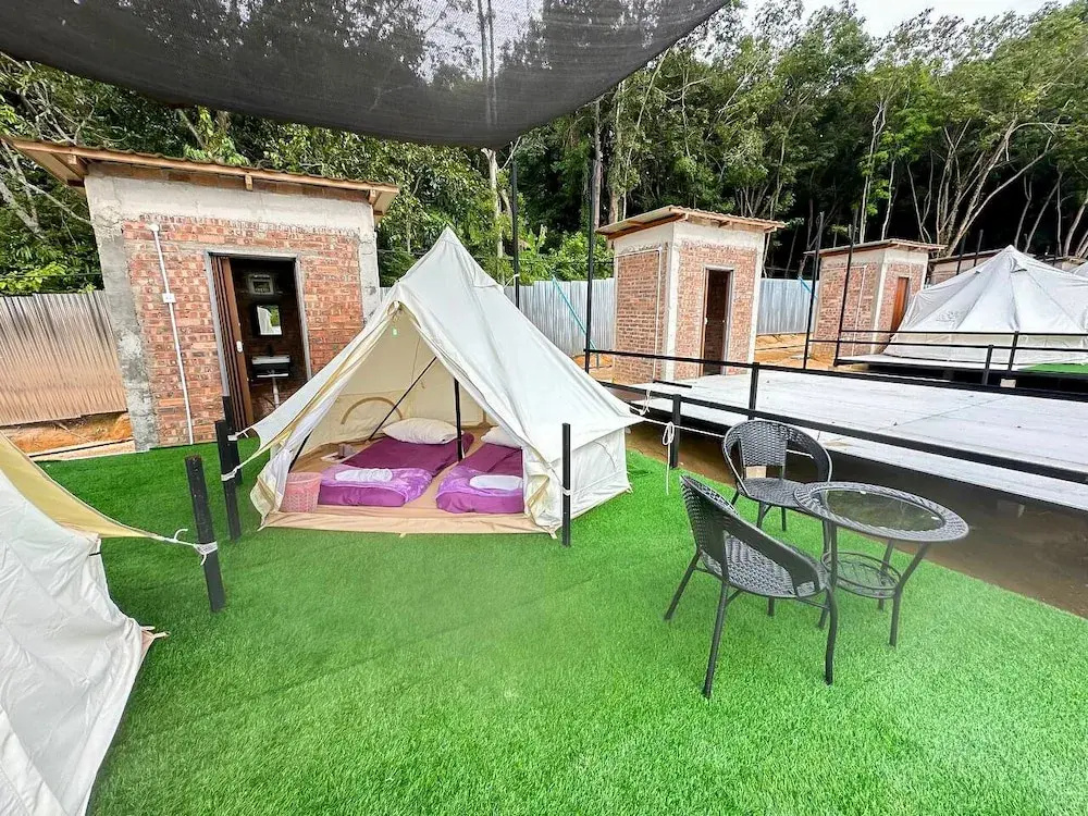 Perhentian Dnamie Glamping & Chalet