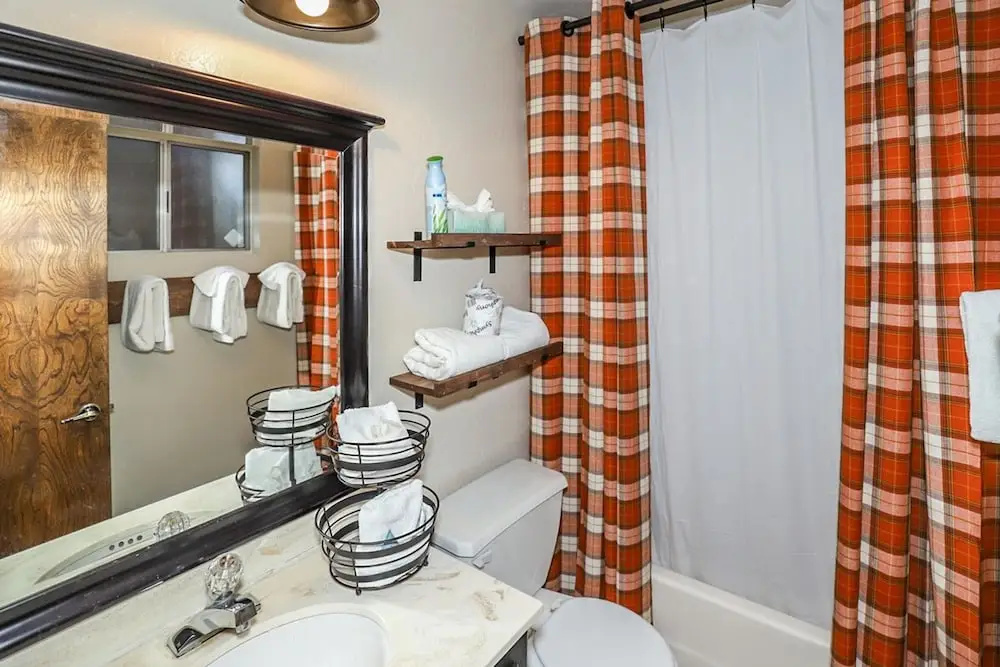 Moonridge Cottage-1817 by Big Bear Vacations
