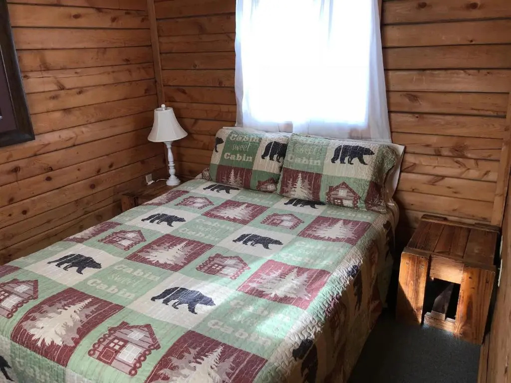 Grandview Cabins & RV Resort