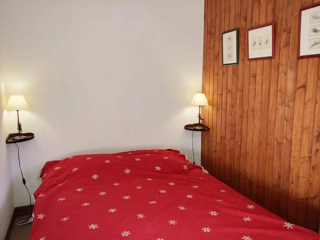 Chalet pour 10 pers, 5 pièces, parking, calme à la montagne - FR-1-411-683