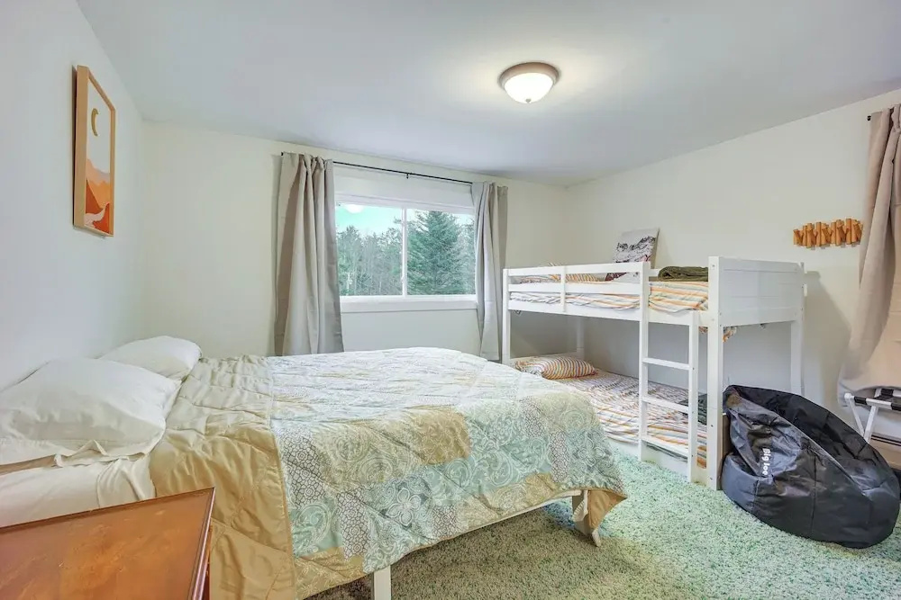 4 Mi to Bromley Mtn: Family-friendly Retreat!