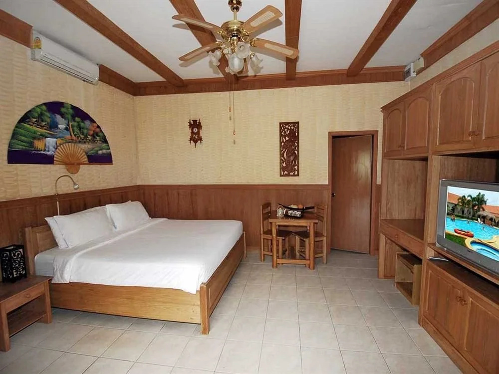 Getaway Resort Lake Mabprachan Thailand