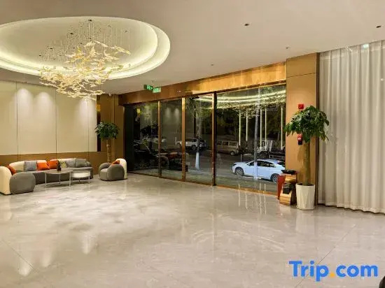 Huachen Zhixuan Hotel
