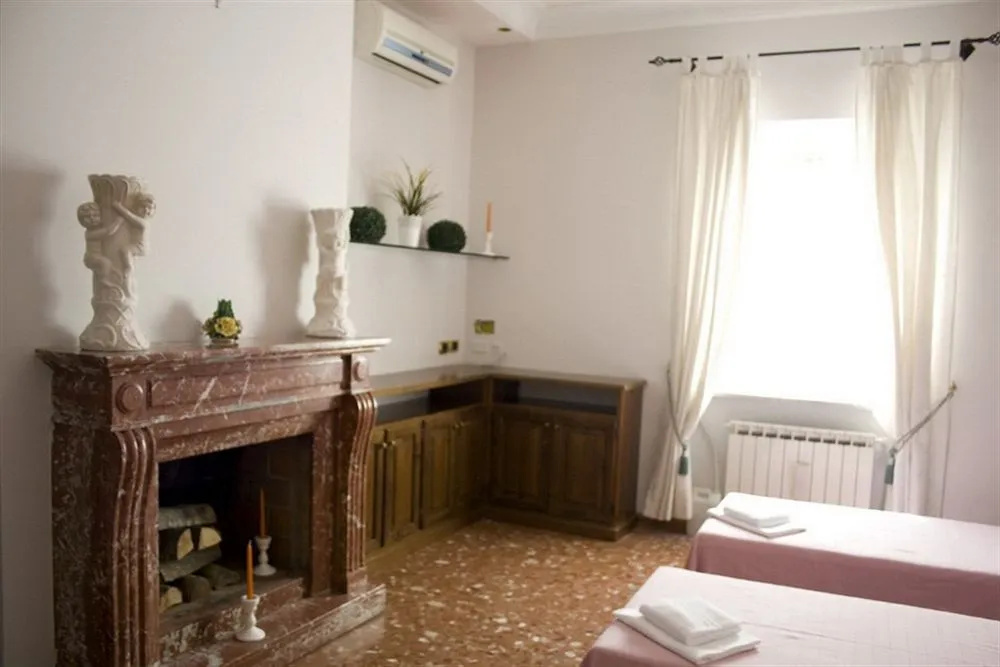 Mr. Rome Guest House
