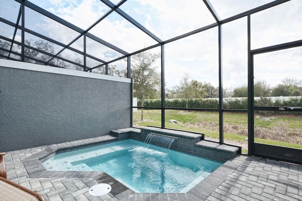 Le Reve 4 Bedroom Townhome w Splashpool - 1203LR
