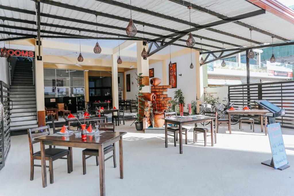Blue Wave Beach Resort