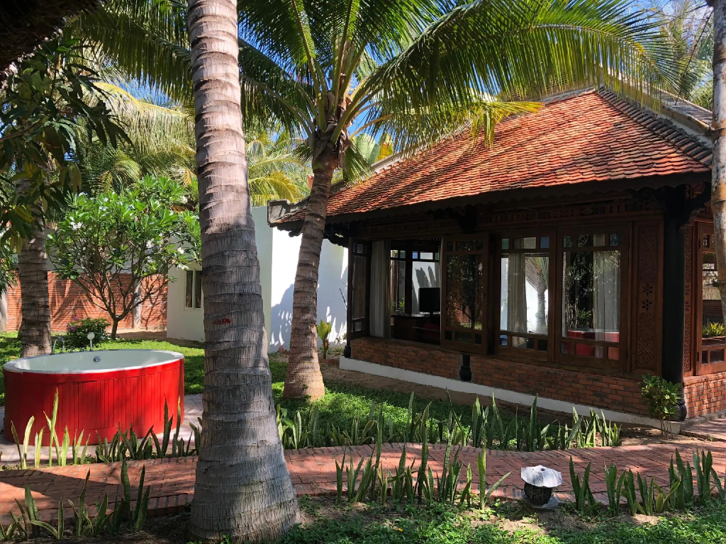 Full Moon Village Resort