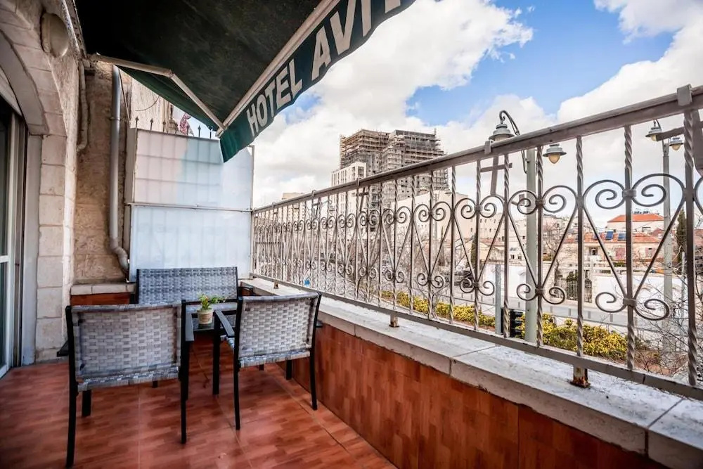 Avital Hotel
