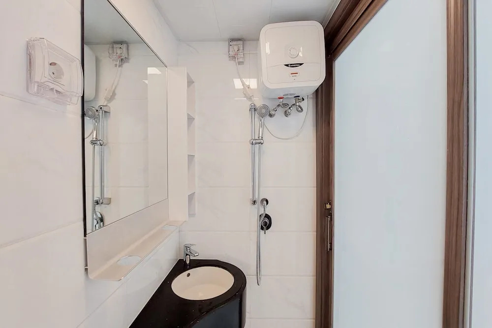 Gorgeous and Comfy Studio Sky House BSD Apartment