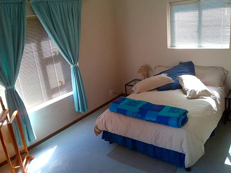 Gansbaai Lodge & Backpackers