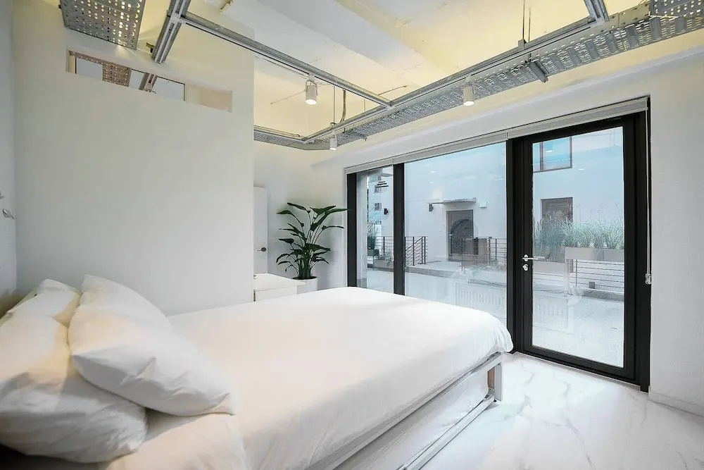 F9 Tailor Serviced Home near Hongik Univ