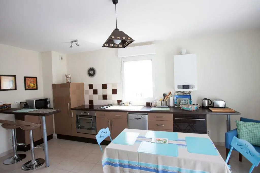 Appart Résidence proche plage avec piscine et parking couvert privé