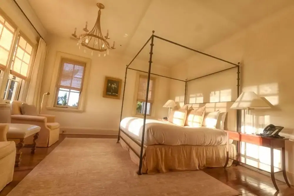 LX1 Chateau D' Renaitre Estate - Carmel-by-the-sea