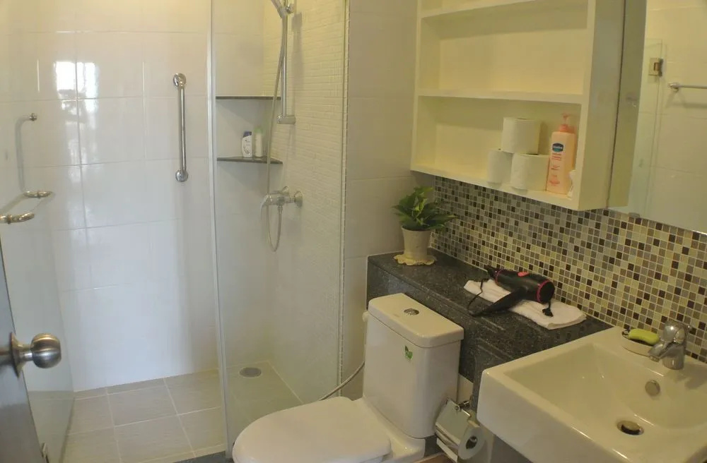 Diamond Sukhumvit by FIB
